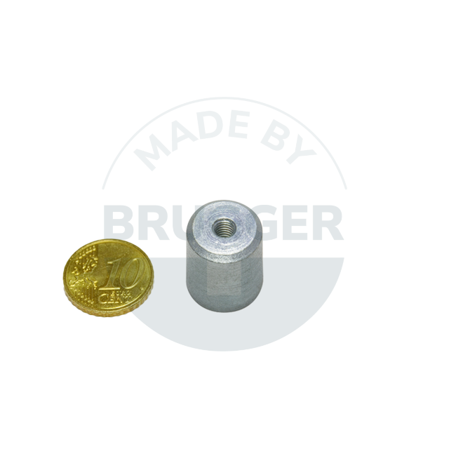 Aimant grappin en AlNiCo boîtier en acier avec filetage intérieur galvanisé 12.5mm | © Brugger GmbH