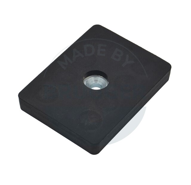 Gummierte Magnetsysteme rechteckig schwarz mit Bohrung und Senkung  | © BruggerGmbH