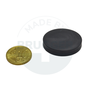 Aimant avec enveloppe plastique et surface adhésive des deux côtés 31mm | © Brugger GmbH
