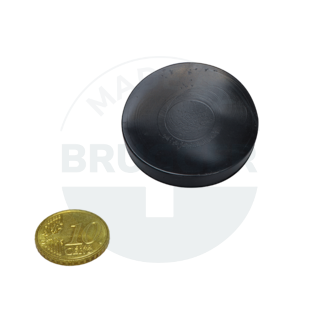 Gummiklappe als Schutzüberzug für Magnetsysteme ⌀32mm | © Brugger GmbH