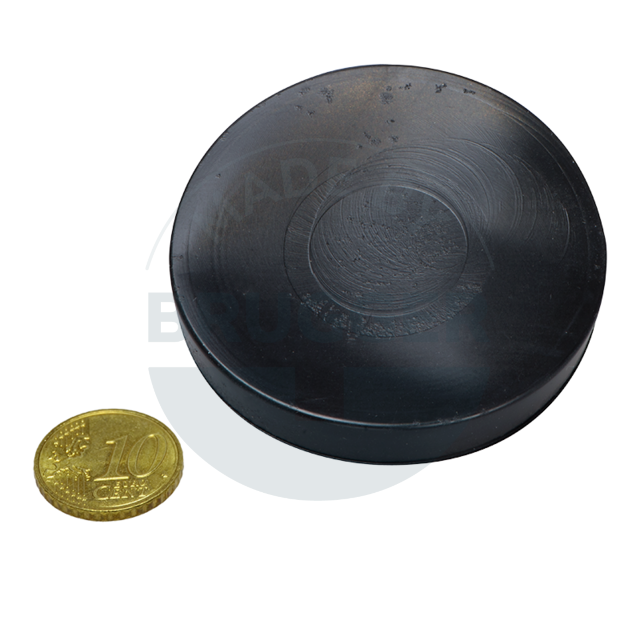 Rubber flap as protective cover for magnet systems ⌀63mm | © Brugger GmbH