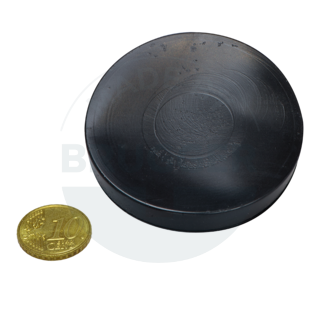 Gummiklappe als Schutzüberzug für Magnetsysteme ⌀63mm | © Brugger GmbH