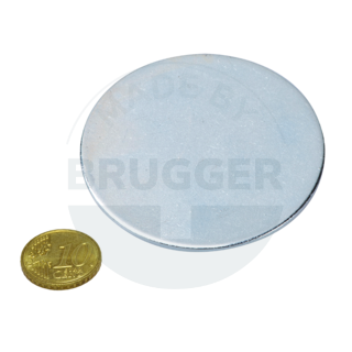 Metallscheibe mit Doppelklebeband (3M Scotch-Mount 4032) | © Brugger GmbH