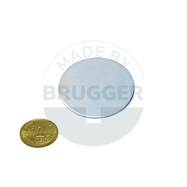 Metal disc with double adhesive tape (3M Scotch-Mount 4032) | © Brugger GmbH